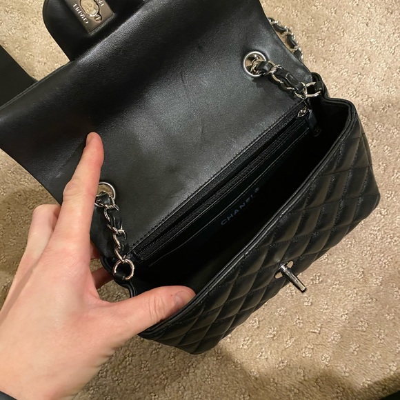 ✨SOLD✨ Classic Mini Chanel Bag - Picture 4 of 12